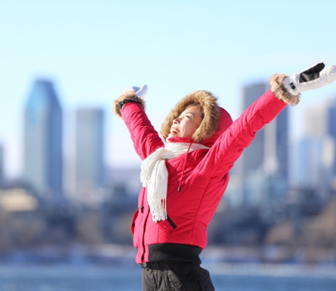 City winter woman happy