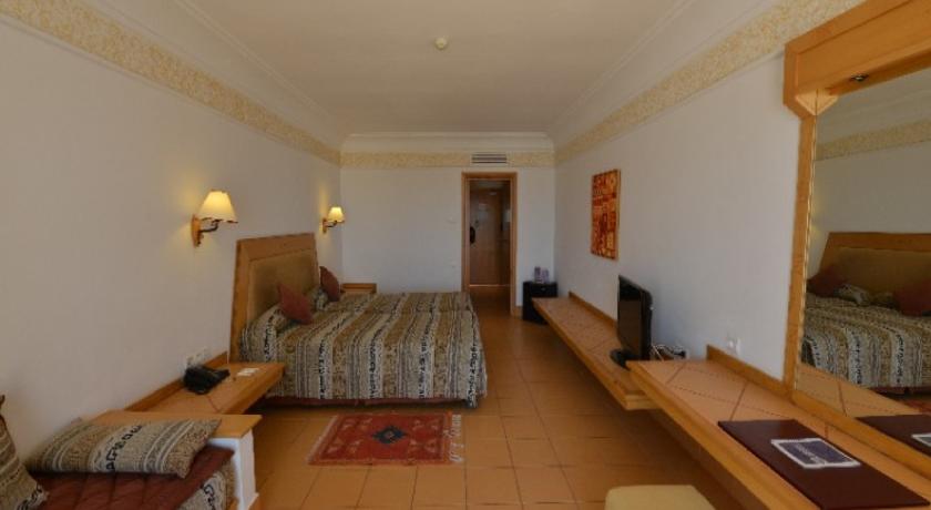 llllllllllllllllll15